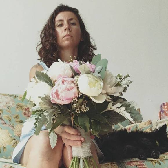 Meet your Posher, Danielle - Picture 1 of 1